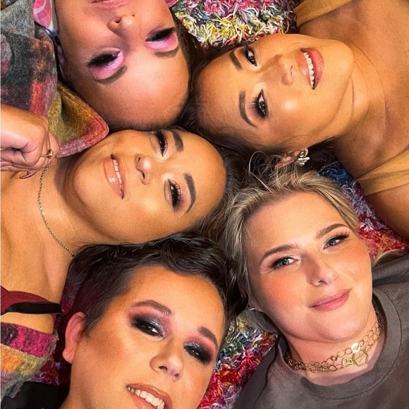 Meet your Posher, Jennifer - Picture 4 of 8